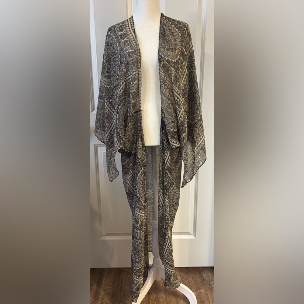 Sheer Kimono with Intricate Pattern  Bohemian Poolside‎ Medium/Large